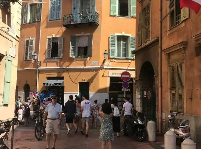 Vieille * Nizza